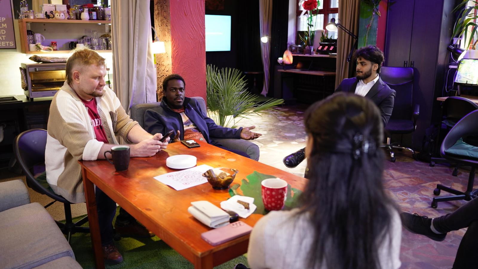 Conversation Club photo 9